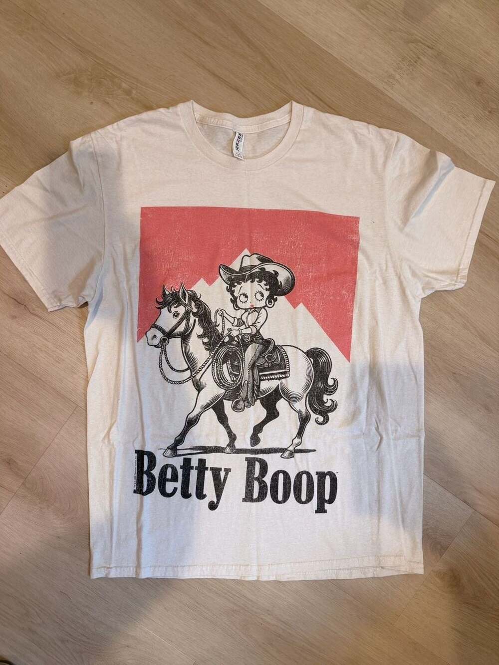 Jerzees Betty Boop Cowgirl Graphic T-Shirt Size L Cream